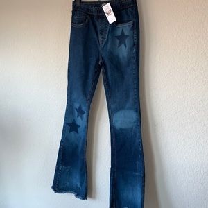 NWT B&S star flare jeans raw hem size medium fits 8-12 super comfortable